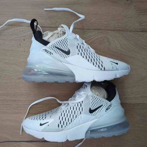 Women's Air Max 270 size 5.5
